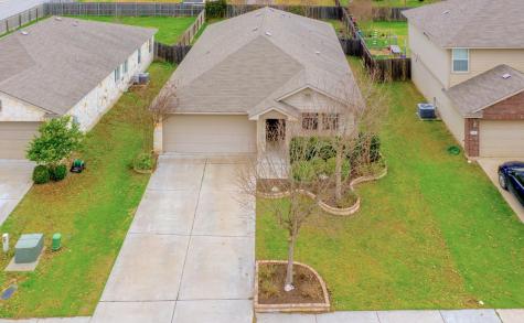 328 Baldwin Street Hutto TX 78634
