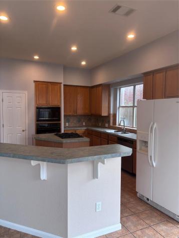 1704 Lynnville Trail Austin TX 78727