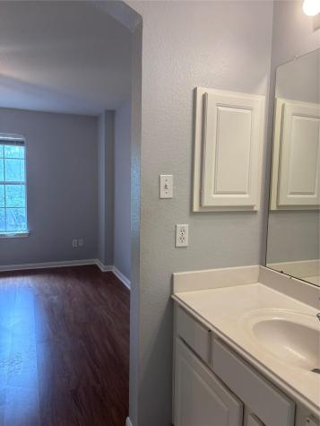 1704 Lynnville Trail Austin TX 78727