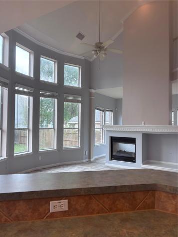 1704 Lynnville Trail Austin TX 78727