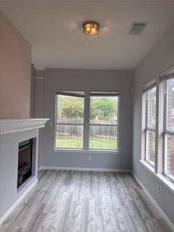 1704 Lynnville Trail Austin TX 78727