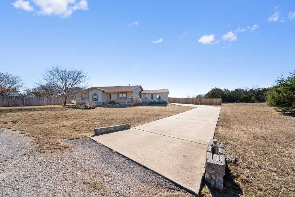 2301 Red Bird Cove Lago Vista TX 78645