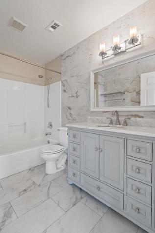 2301 Red Bird Cove Lago Vista TX 78645