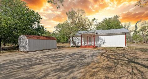301 Tatum Road Martindale TX 78655