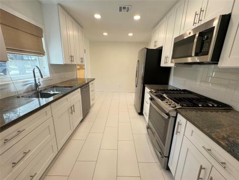 1304 Hillcrest Drive Austin TX 78723