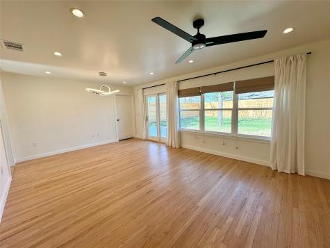 1304 Hillcrest Drive Austin TX 78723