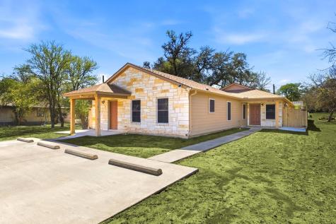 823 N Commerce Street Lockhart TX 78644
