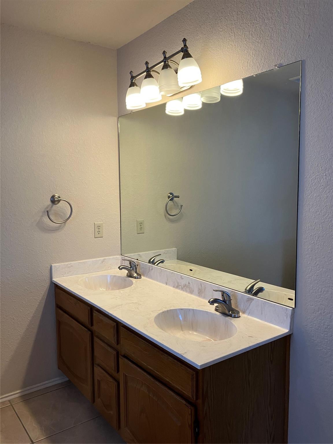 7409 Potters Trail Austin TX 78729