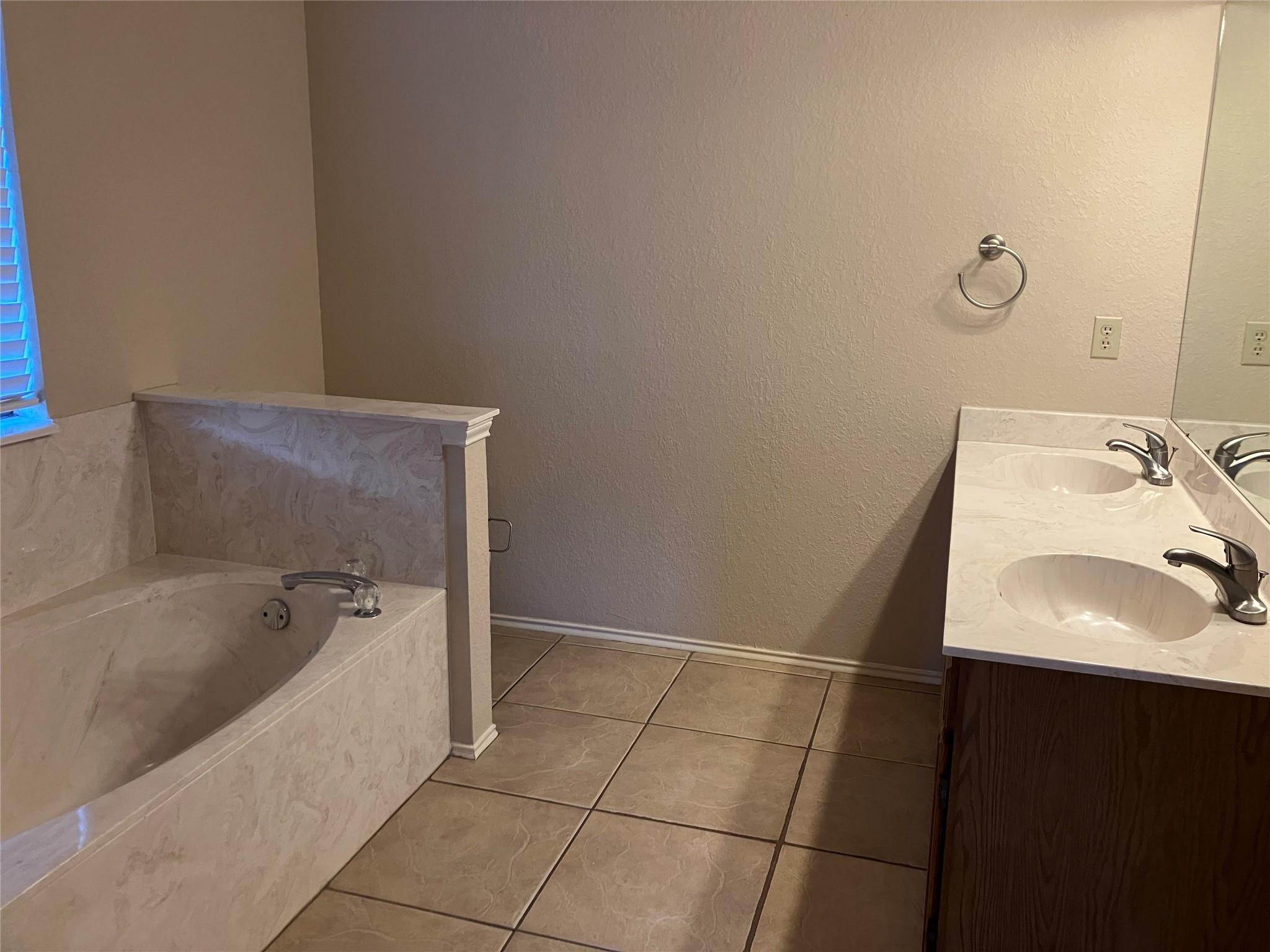 7409 Potters Trail Austin TX 78729