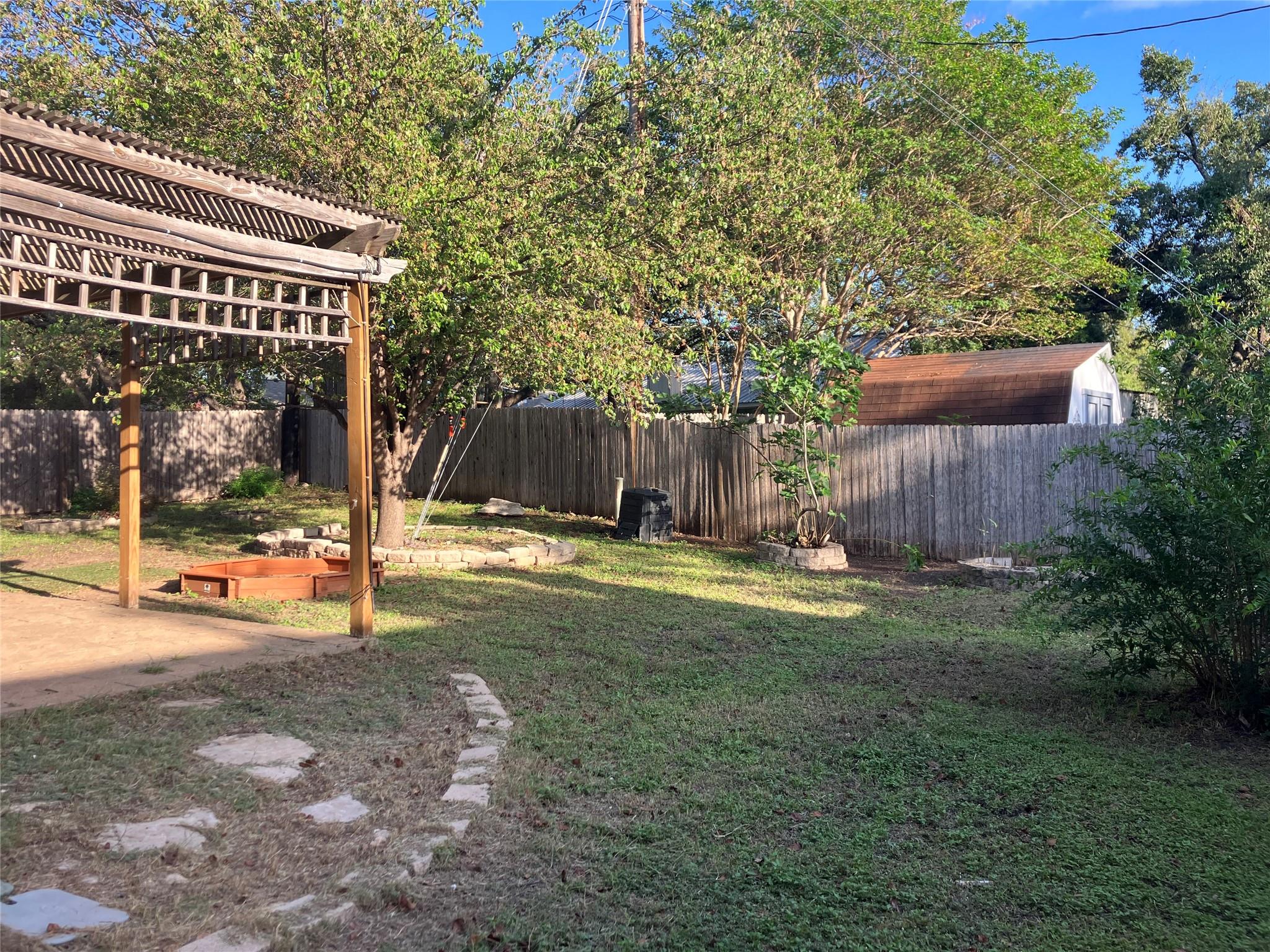 7409 Potters Trail Austin TX 78729