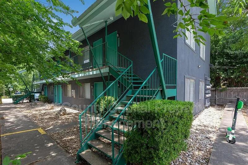 502 W 35th Street Austin TX 78705
