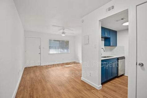 502 W 35th Street Austin TX 78705