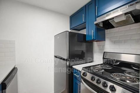 502 W 35th Street Austin TX 78705
