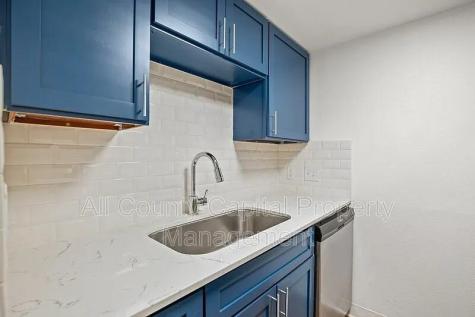 502 W 35th Street Austin TX 78705