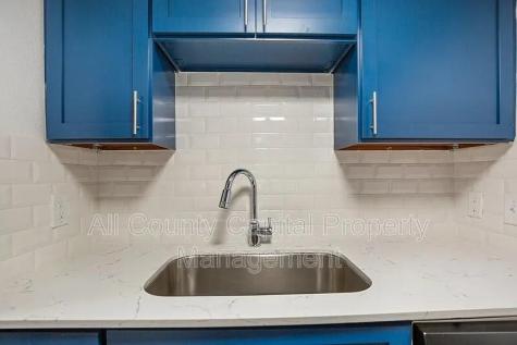 502 W 35th Street Austin TX 78705