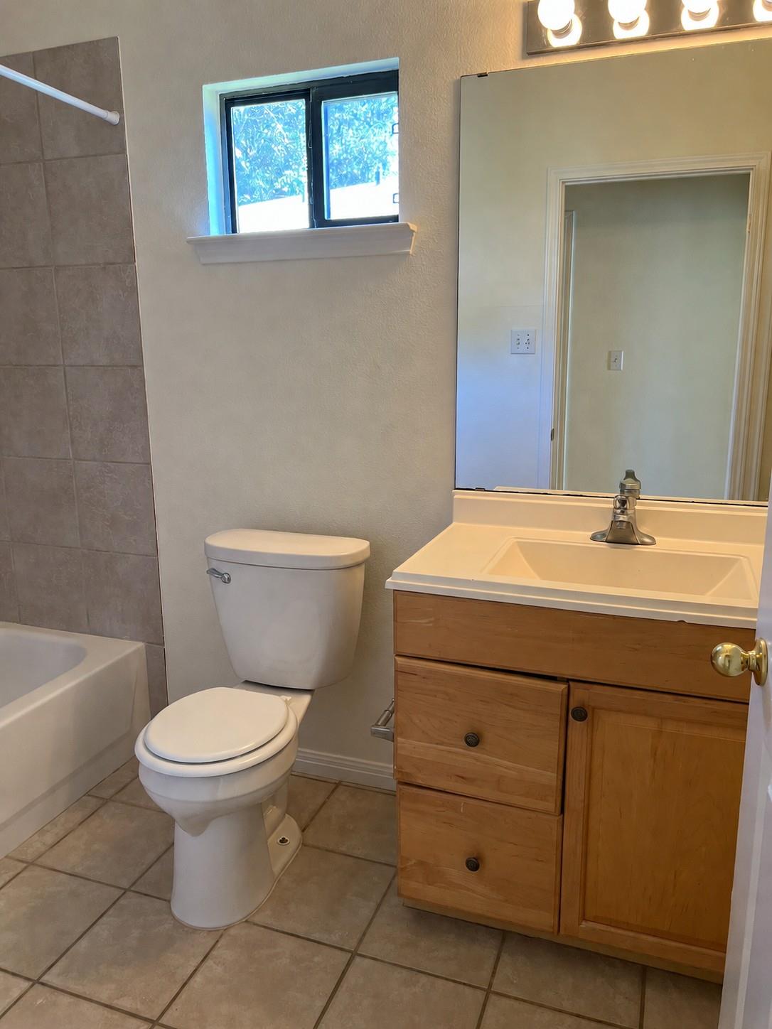 1105 Advance Street San Marcos TX 78666