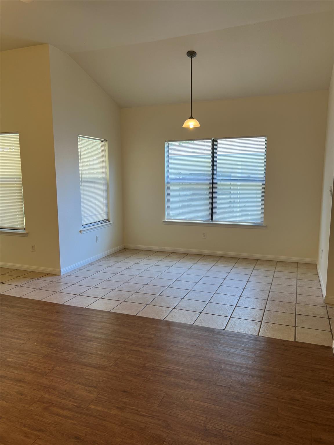 1105 Advance Street San Marcos TX 78666