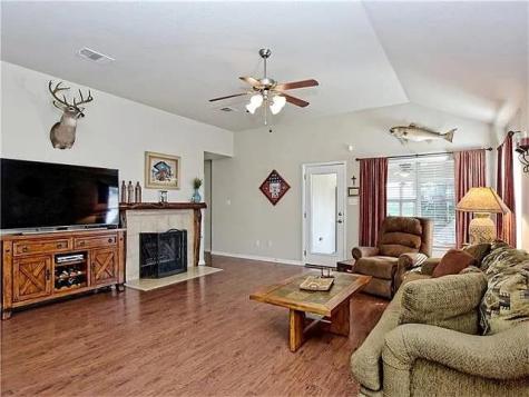 304 Trophy Court Bastrop TX 78602