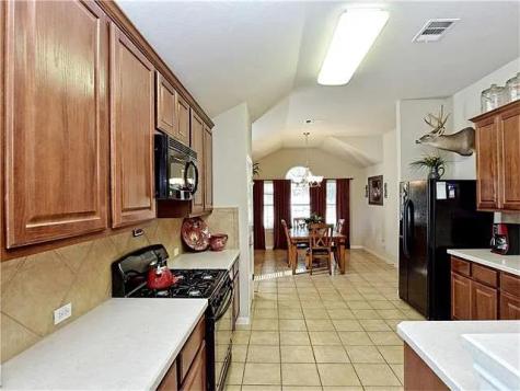 304 Trophy Court Bastrop TX 78602