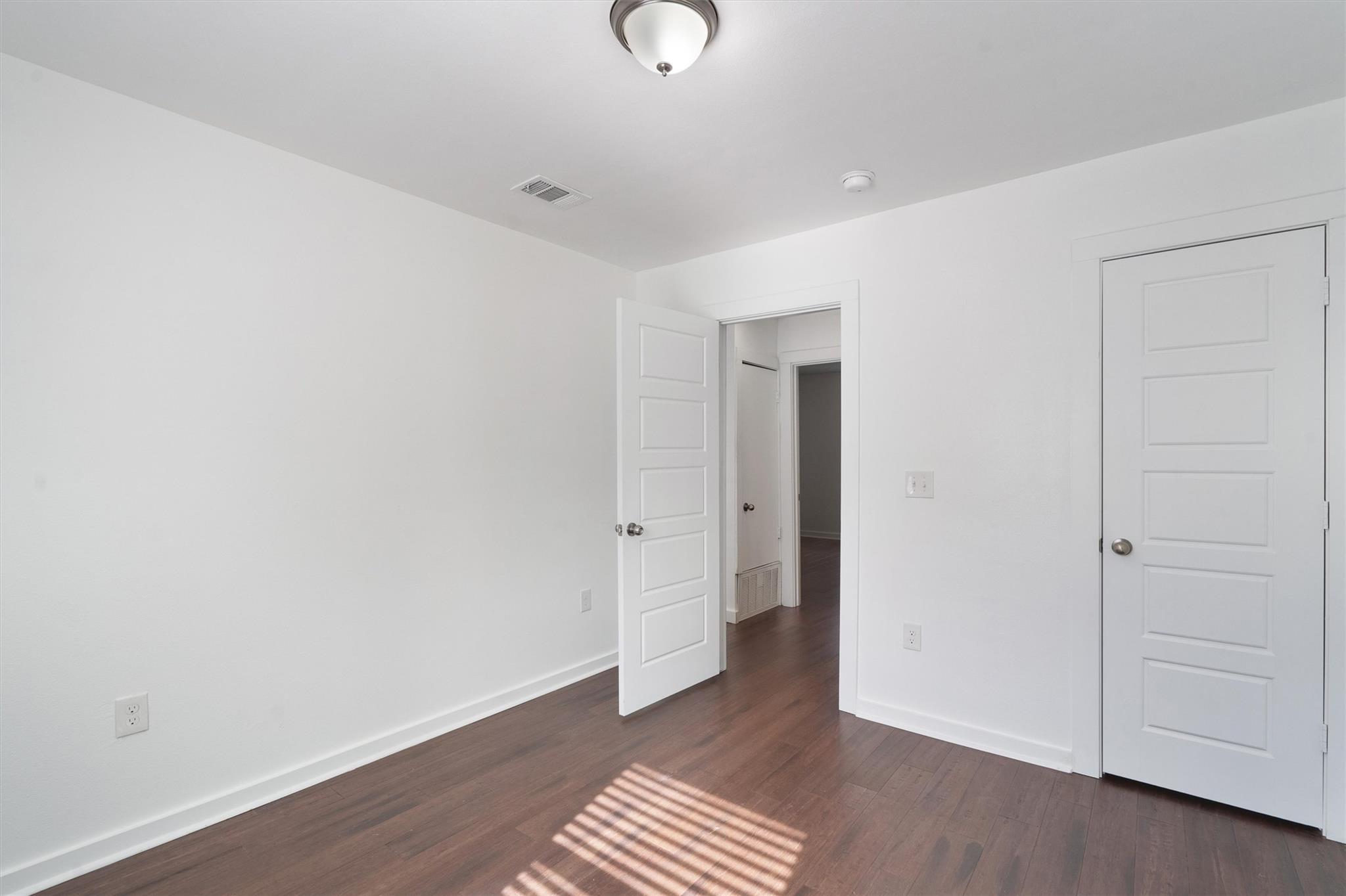6211 Manor Road Austin TX 78723