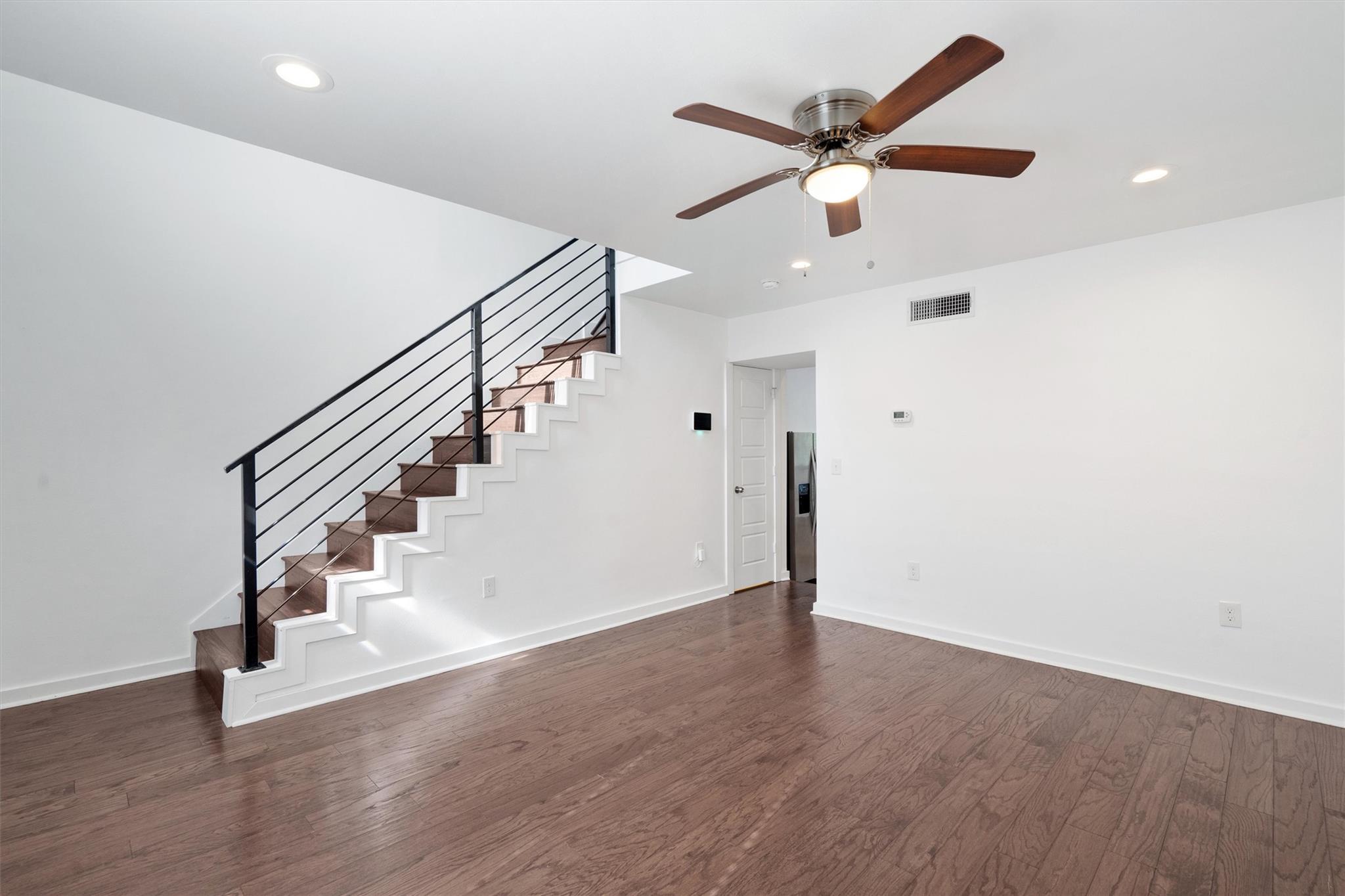 6211 Manor Road Austin TX 78723