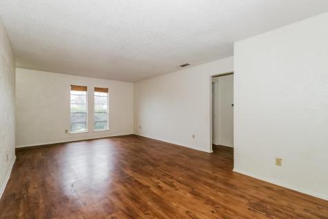 323 W William Cannon Drive Austin TX 78745