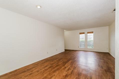 323 W William Cannon Drive Austin TX 78745