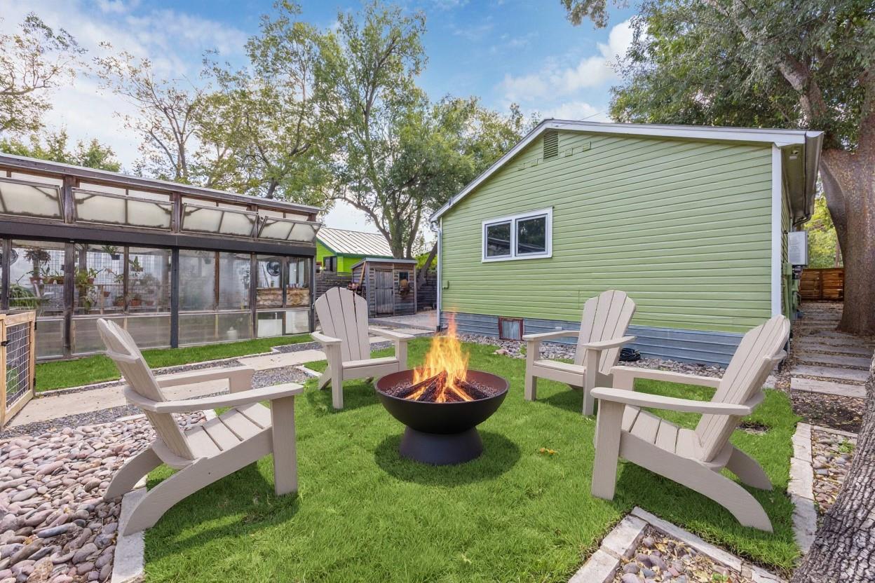 1106 Fairmount Avenue Austin TX 78704