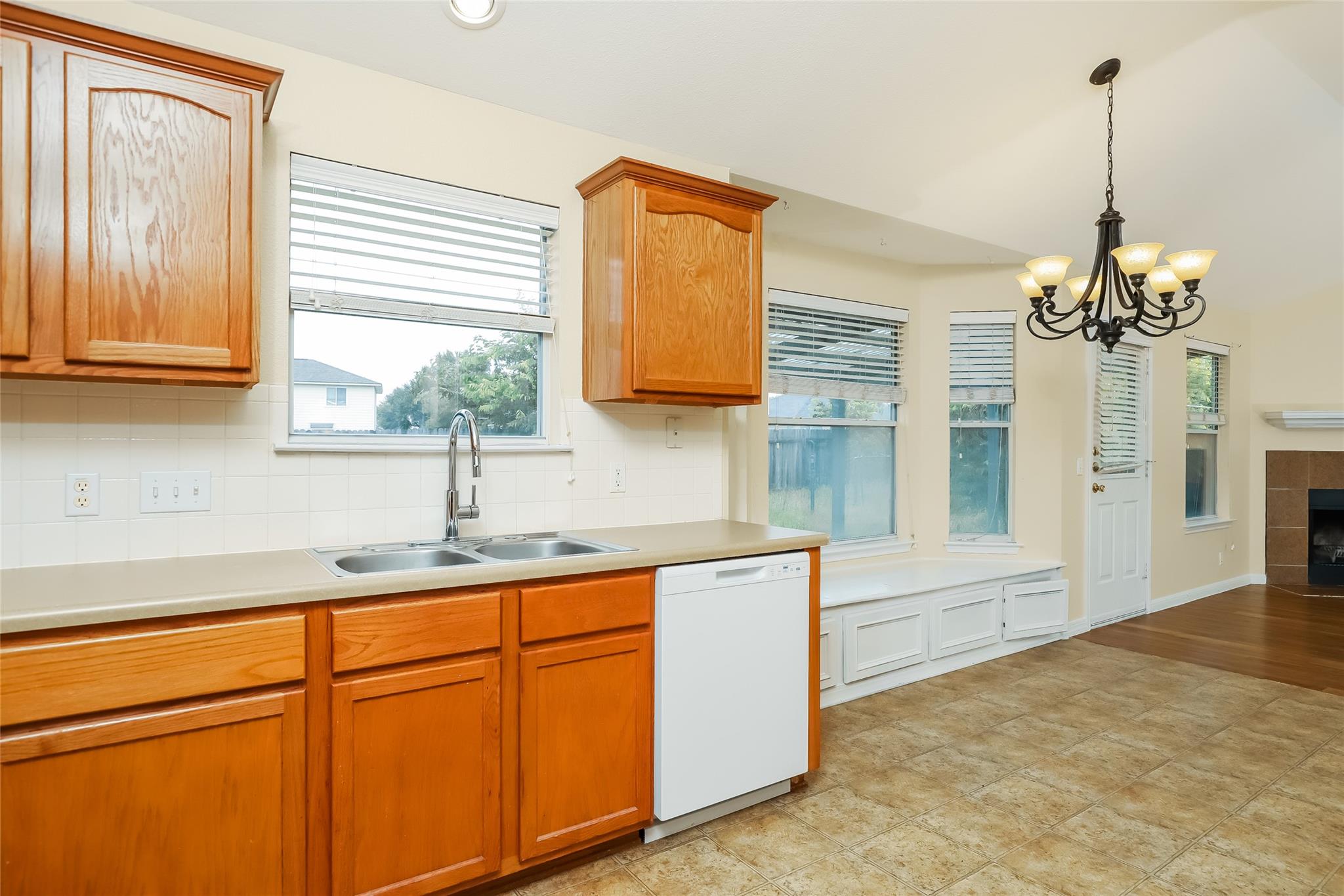 1561 Kenneys Way Round Rock TX 78665