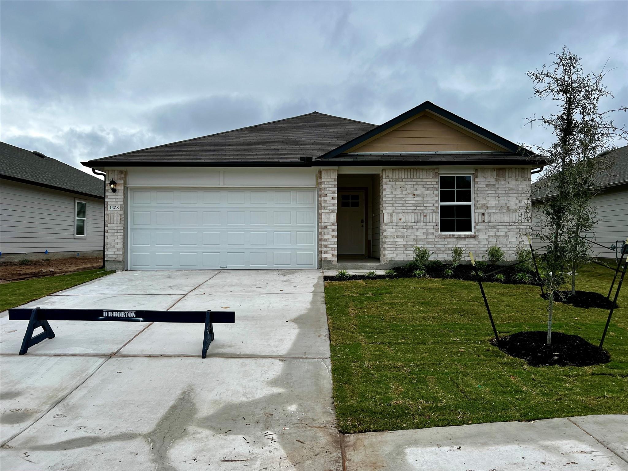 1308 Camden Lane Lockhart TX 78644