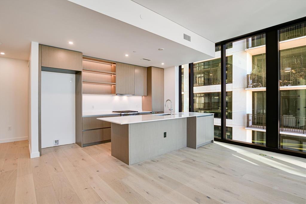 610 Davis Street Austin TX 78701