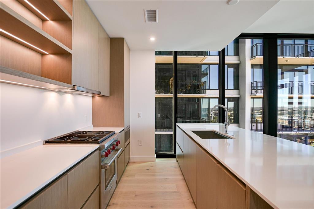 610 Davis Street Austin TX 78701