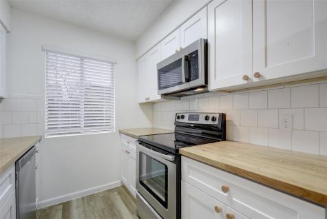 6803 Woodhue Drive Austin TX 78745