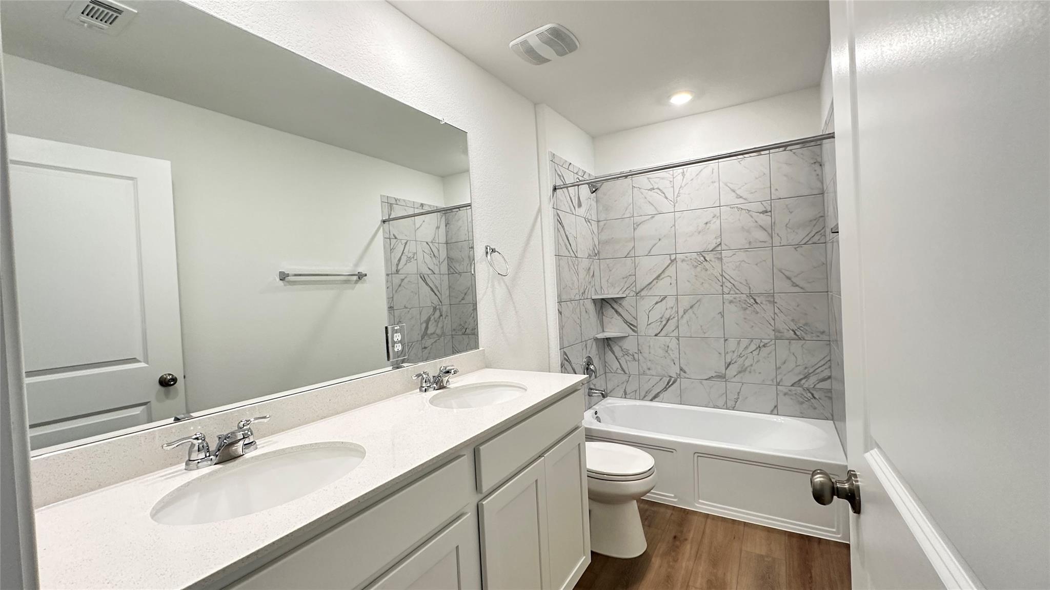 155 Crawford Kyle TX 78640