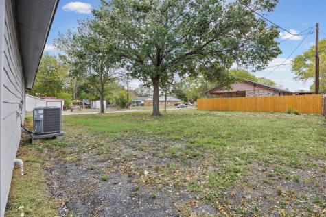 1100 Monte Vista Drive Lockhart TX 78644