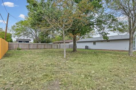 1100 Monte Vista Drive Lockhart TX 78644