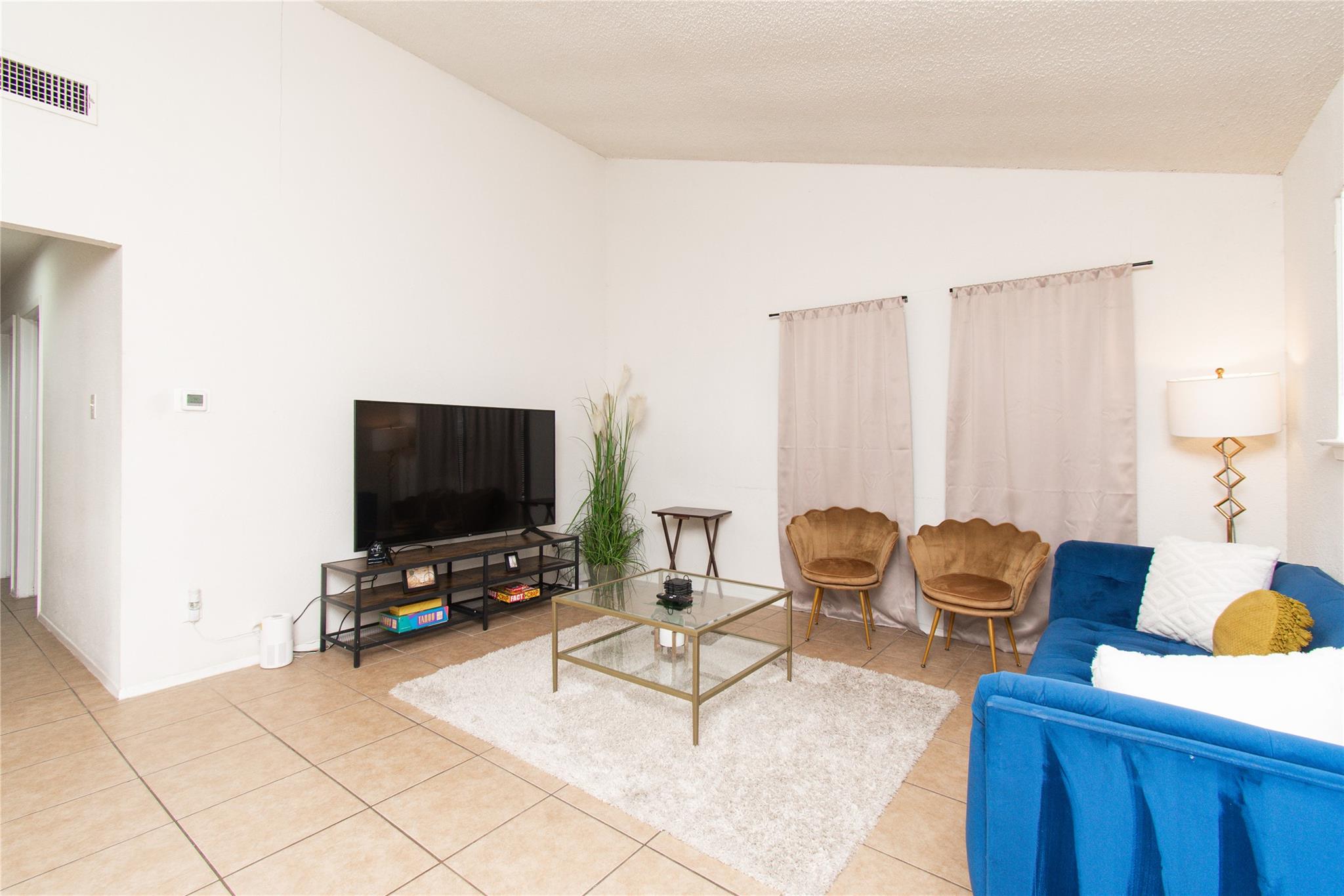4405 Teri Road Austin TX 78744