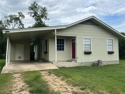 806 W 8th Street Taylor TX 76574