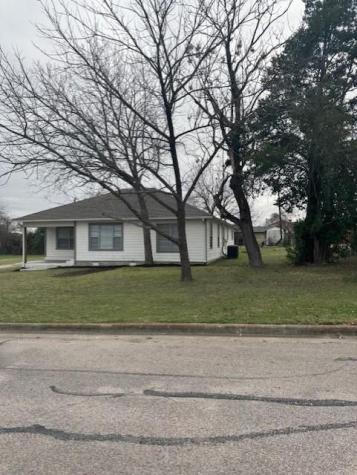 205 E Hoopes Avenue Pflugerville TX 78660
