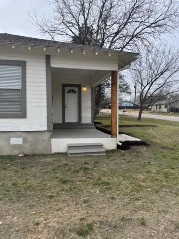 205 E Hoopes Avenue Pflugerville TX 78660