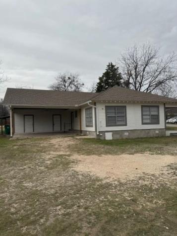 205 E Hoopes Avenue Pflugerville TX 78660