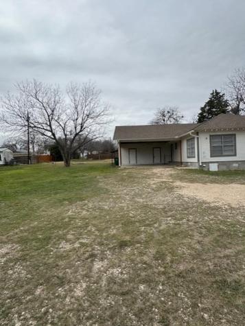 205 E Hoopes Avenue Pflugerville TX 78660