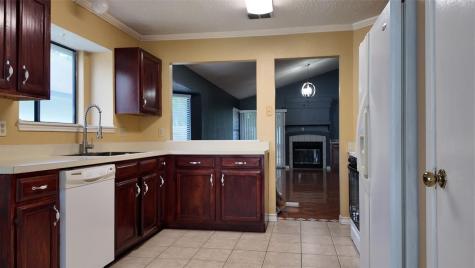 12331 Yarmont Way Austin TX 78753