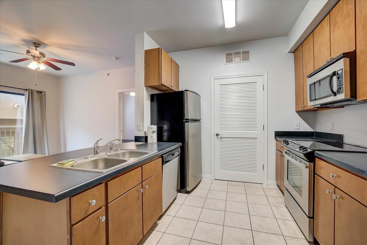 2515 Pearl Austin TX 78705