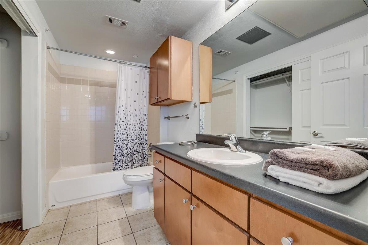 2515 Pearl Austin TX 78705
