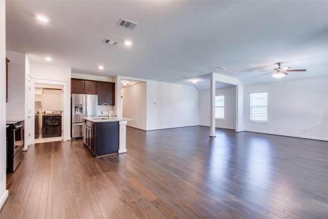 741 Carol Drive Hutto TX 78634