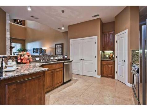 9122 Balcones Club Drive Austin TX 78750