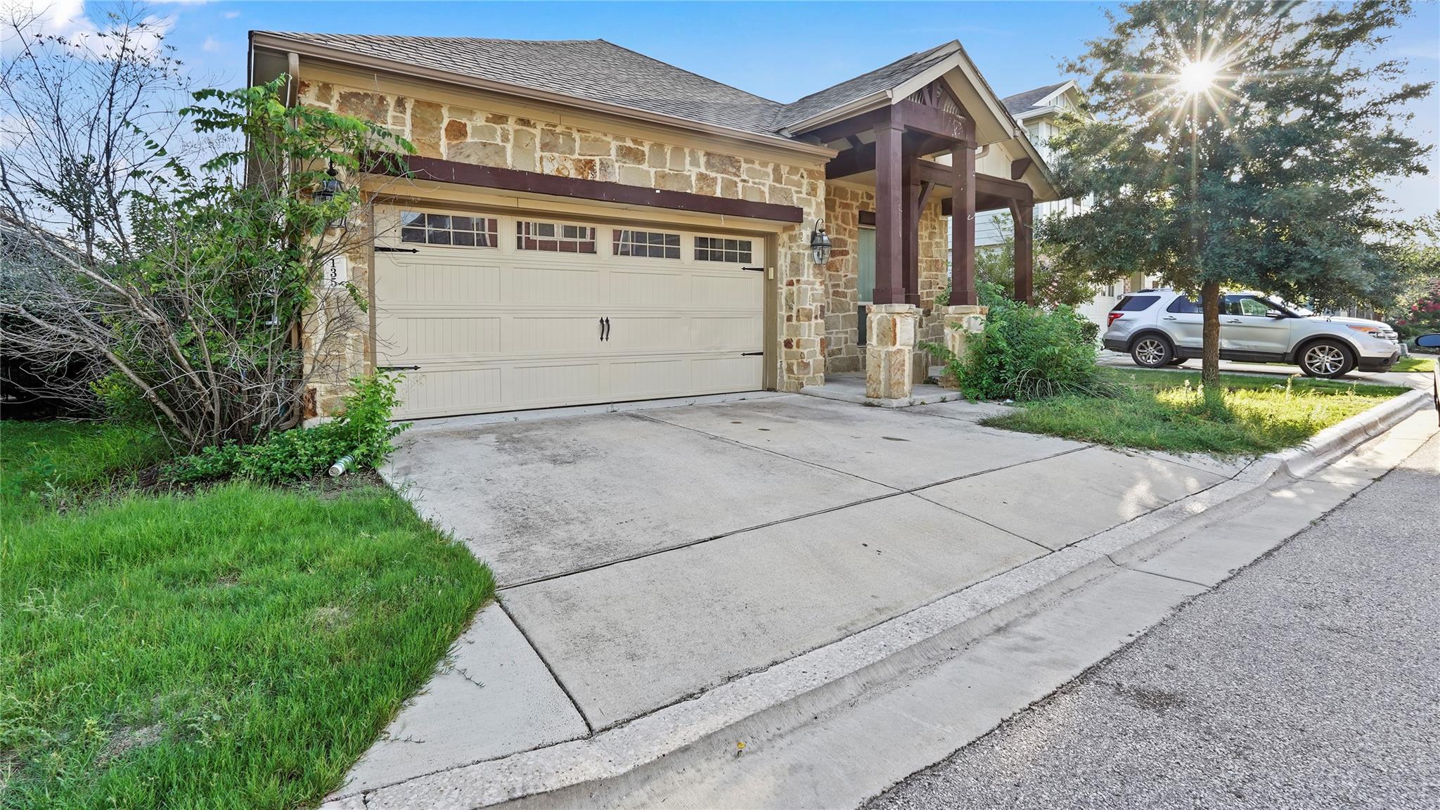 135 Simon Kyle TX 78640