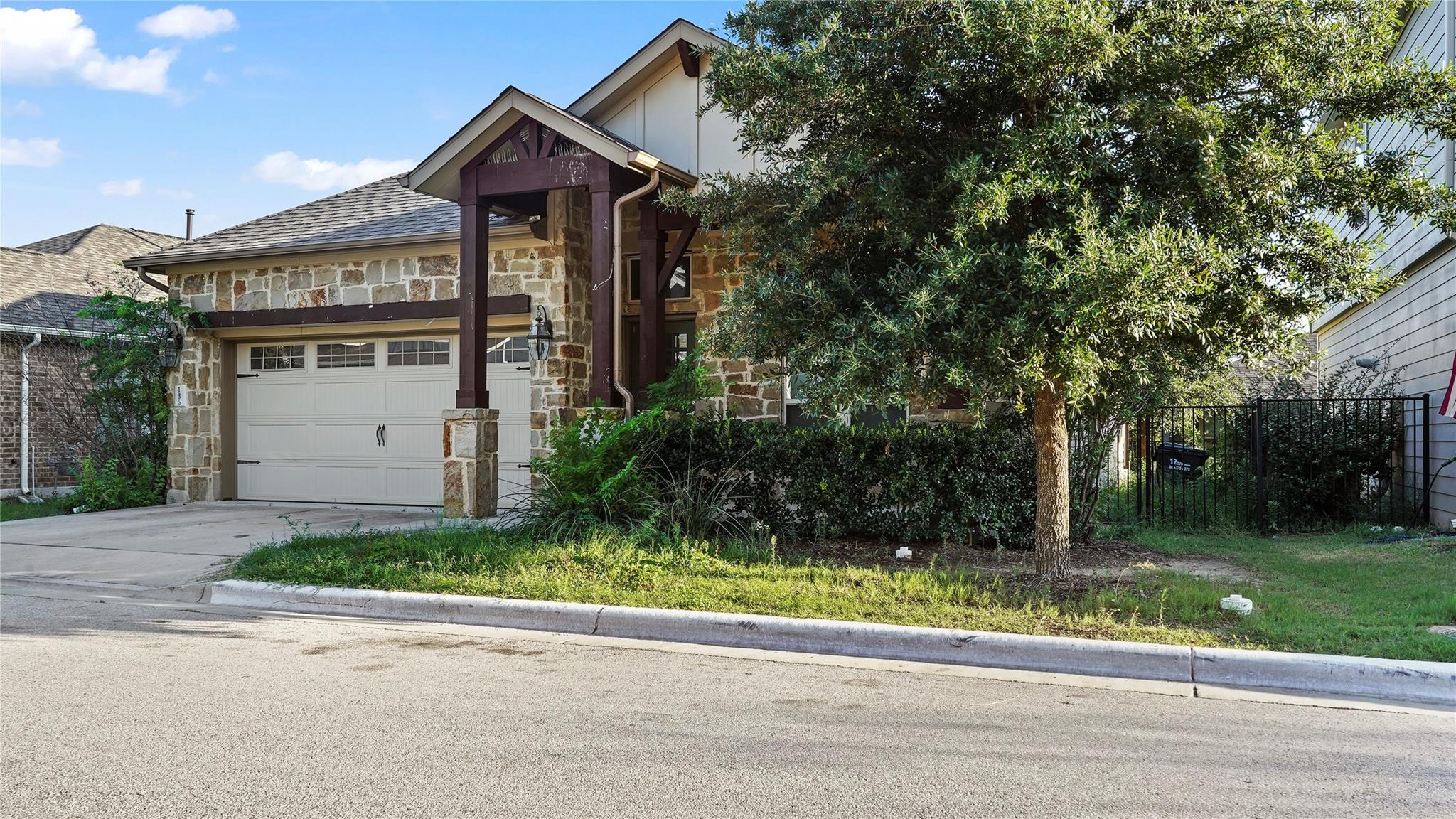 135 Simon Kyle TX 78640