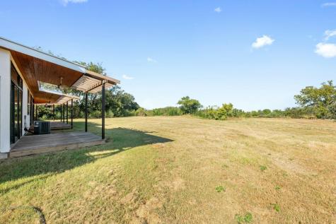 1802 Man O War Drive Del Valle TX 78617